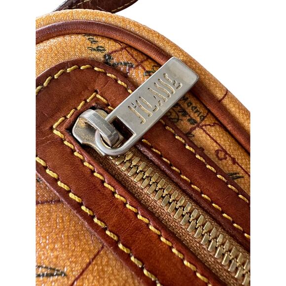 Alviero Martini 1' Classe Camera Crossbody Bag - Picture 10 of 16